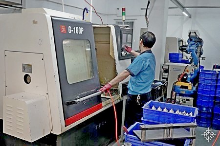 2-axis precision CNC lathe